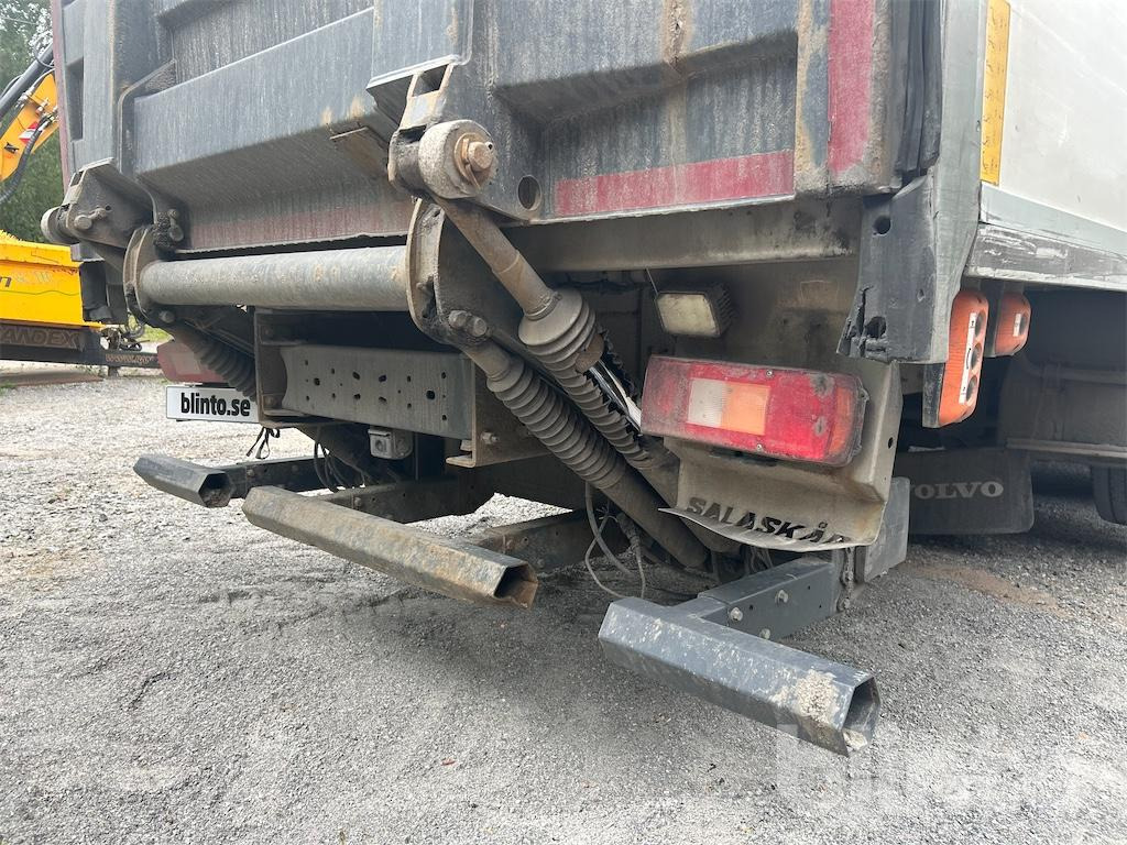 Autocarro frigorifero VOLVO FM 330: foto 32