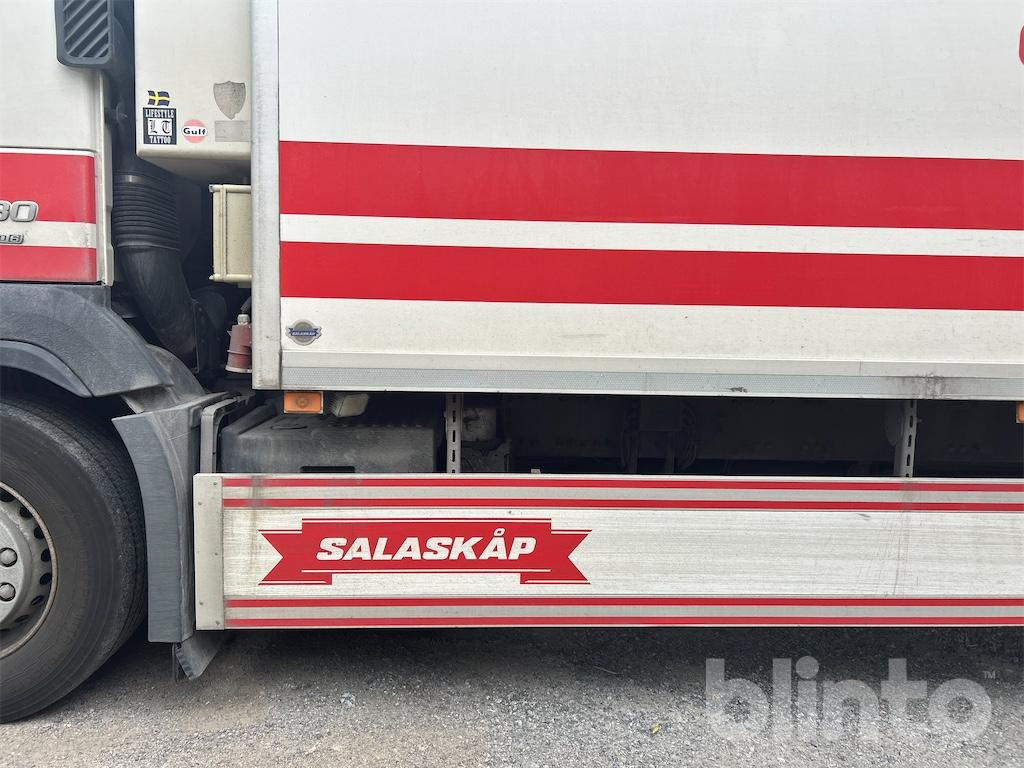Autocarro frigorifero VOLVO FM 330: foto 46