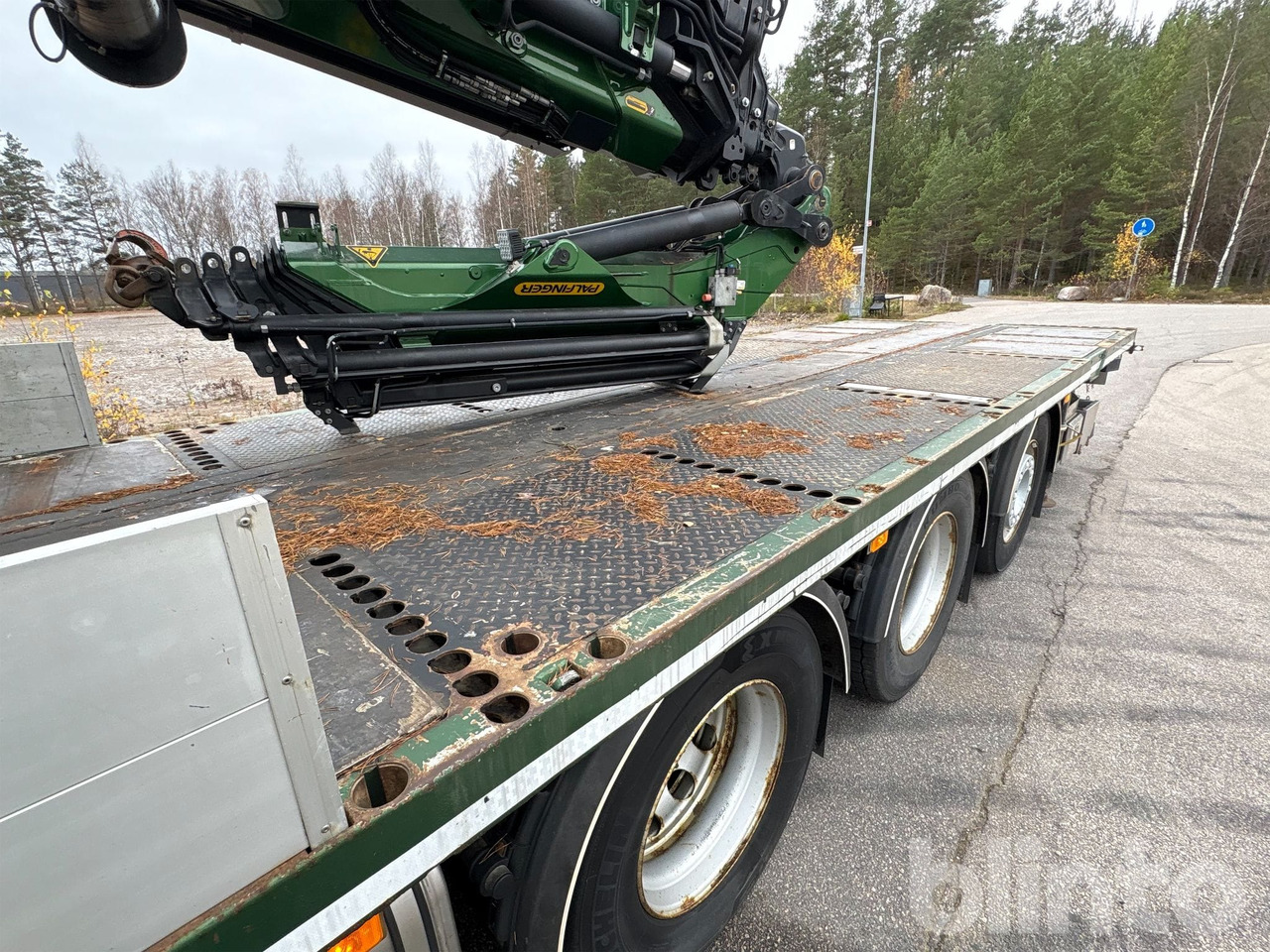 Autocarro con pianale/ Cassone fisso, Camion con gru VOLVO FM 460 8x4 Tridem: foto 31