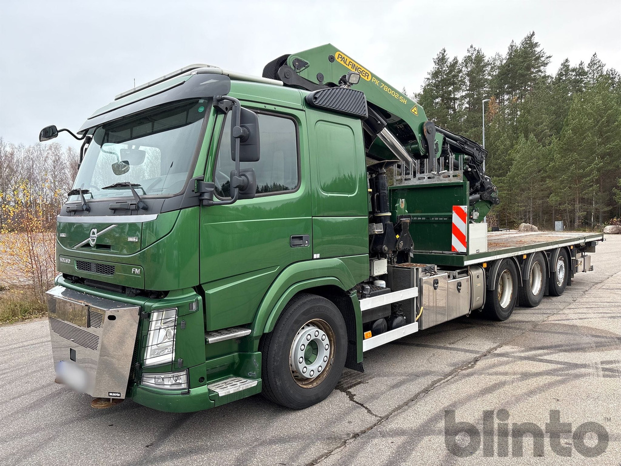 VOLVO FM 460 8x4 Tridem - Autocarro con pianale/ Cassone fisso, Camion con gru: foto 1 VOLVO FM 460 8x4 Tridem - Autocarro con pianale/ Cassone fisso, Camion con gru: foto 1