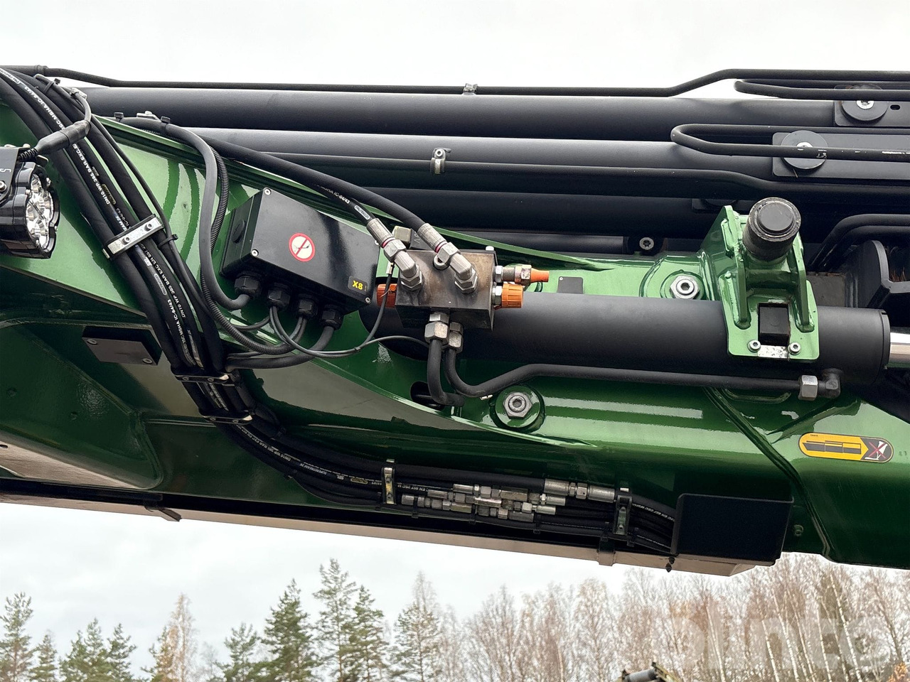 Autocarro con pianale/ Cassone fisso, Camion con gru VOLVO FM 460 8x4 Tridem: foto 26