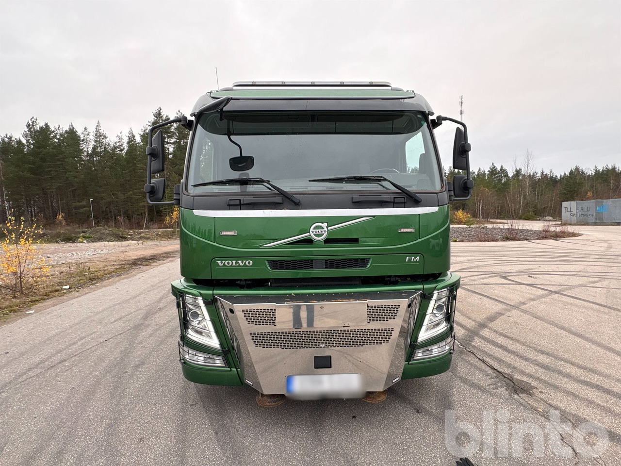 Autocarro con pianale/ Cassone fisso, Camion con gru VOLVO FM 460 8x4 Tridem: foto 8
