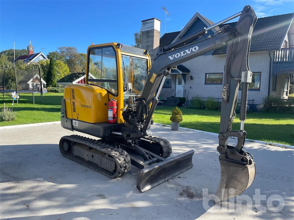 Volvo EC25 - Escavatore cingolato: foto 2 Volvo EC25 - Escavatore cingolato: foto 2