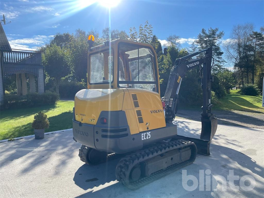 Volvo EC25 - Escavatore cingolato: foto 3 Volvo EC25 - Escavatore cingolato: foto 3