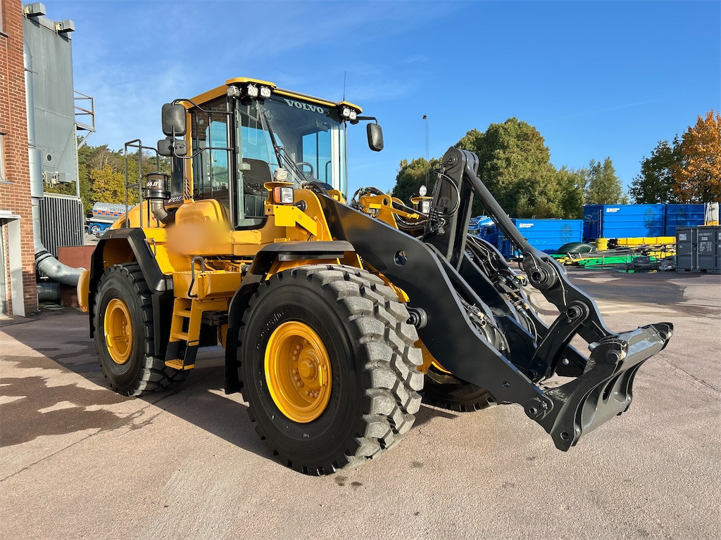 Volvo L120G - Pala gommata: foto 1 Volvo L120G - Pala gommata: foto 1