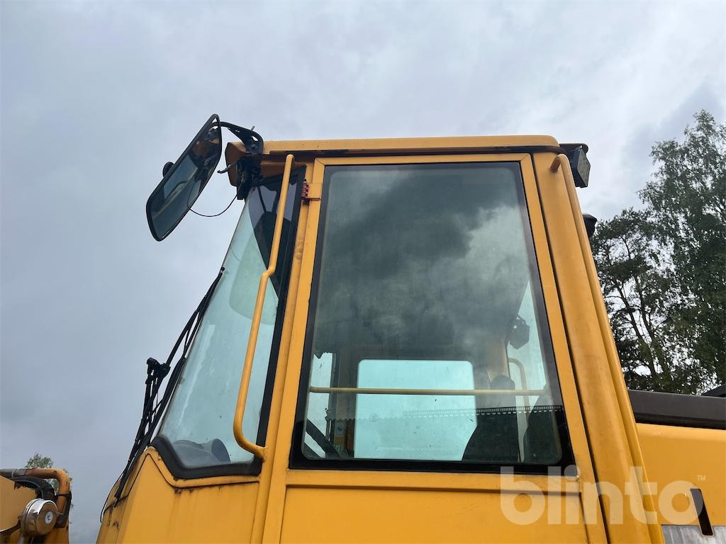 Pala gommata Volvo L220D: foto 23