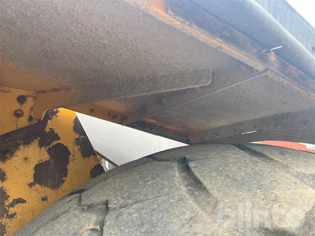 Pala gommata Volvo L220D: foto 48