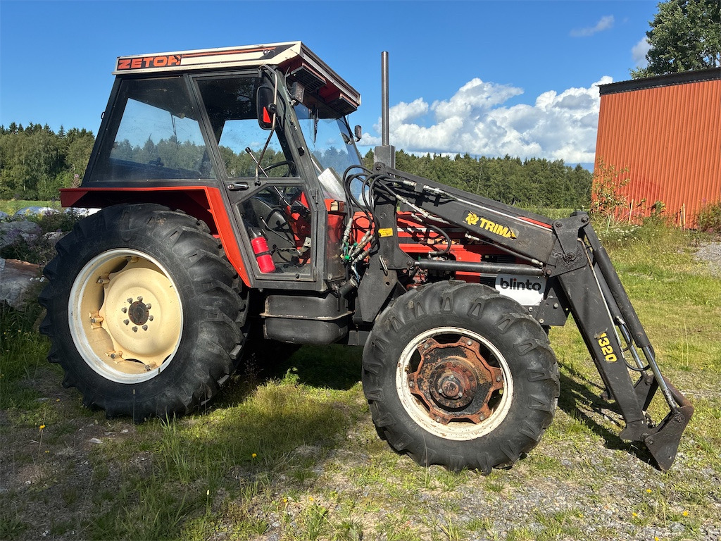 ZETOR 7045 - Trattore: foto 4 ZETOR 7045 - Trattore: foto 4