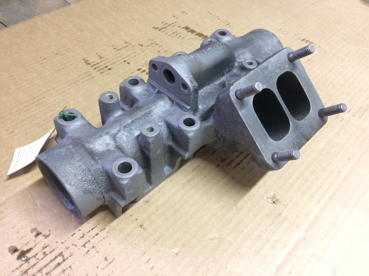 COLLETTORE CENTRALE DI SCARICO MAN 51081010964 - Collettore di scarico: foto 2 COLLETTORE CENTRALE DI SCARICO MAN 51081010964 - Collettore di scarico: foto 2