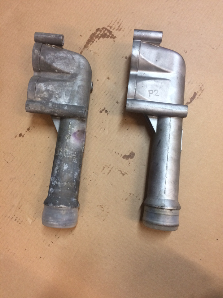 GOMITO LIQUIDO RAFFREDDAMENTO MAN 51063020560 - Sistema di raffreddamento per Camion: foto 3 GOMITO LIQUIDO RAFFREDDAMENTO MAN 51063020560 - Sistema di raffreddamento per Camion: foto 3