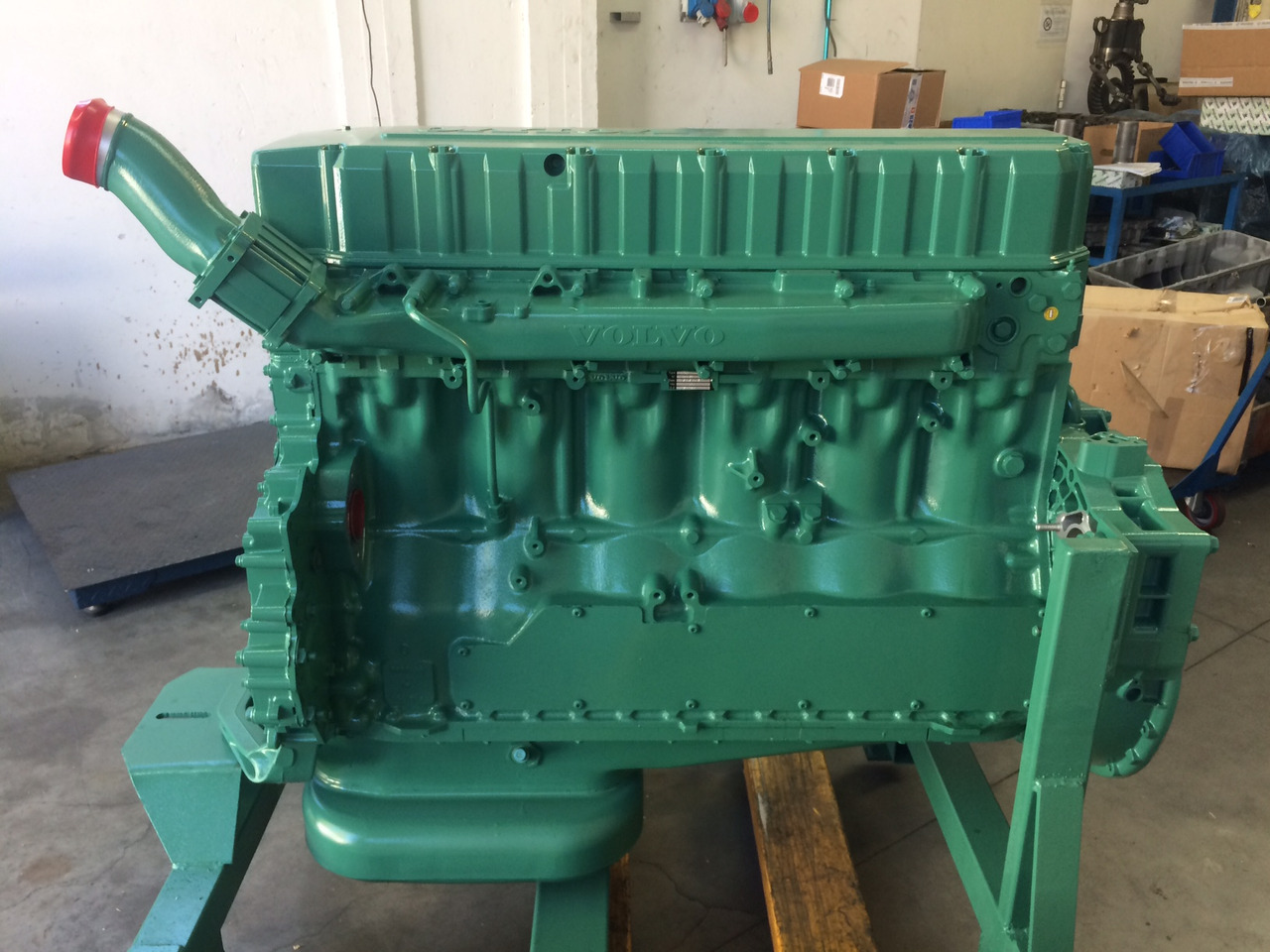 MOTORE VOLVO D12A380 - D12A420 - Motore: foto 4 MOTORE VOLVO D12A380 - D12A420 - Motore: foto 4