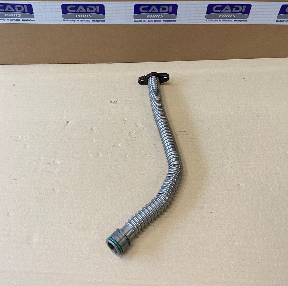 TUBO RITORNO OLIO MAN 5105703588O - Motore e ricambi per Camion: foto 1 TUBO RITORNO OLIO MAN 5105703588O - Motore e ricambi per Camion: foto 1