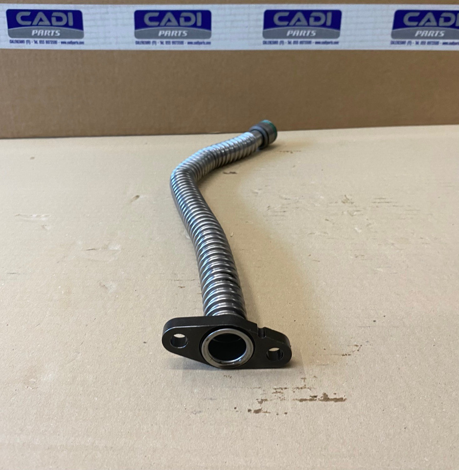 TUBO RITORNO OLIO MAN 5105703588O - Motore e ricambi per Camion: foto 2 TUBO RITORNO OLIO MAN 5105703588O - Motore e ricambi per Camion: foto 2