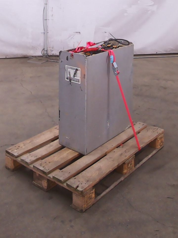 Avb 24V465AH - Batteria per Mezzo di movimentazione: foto 2 Avb 24V465AH - Batteria per Mezzo di movimentazione: foto 2