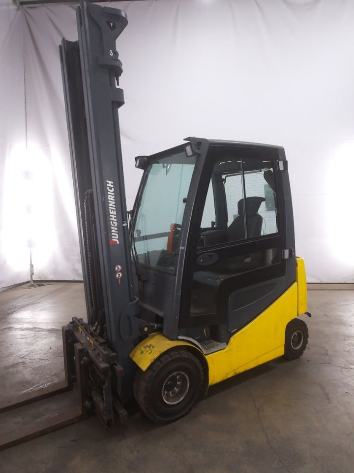 Jungheinrich EFG425K - Carrello elevatore elettrico: foto 1 Jungheinrich EFG425K - Carrello elevatore elettrico: foto 1