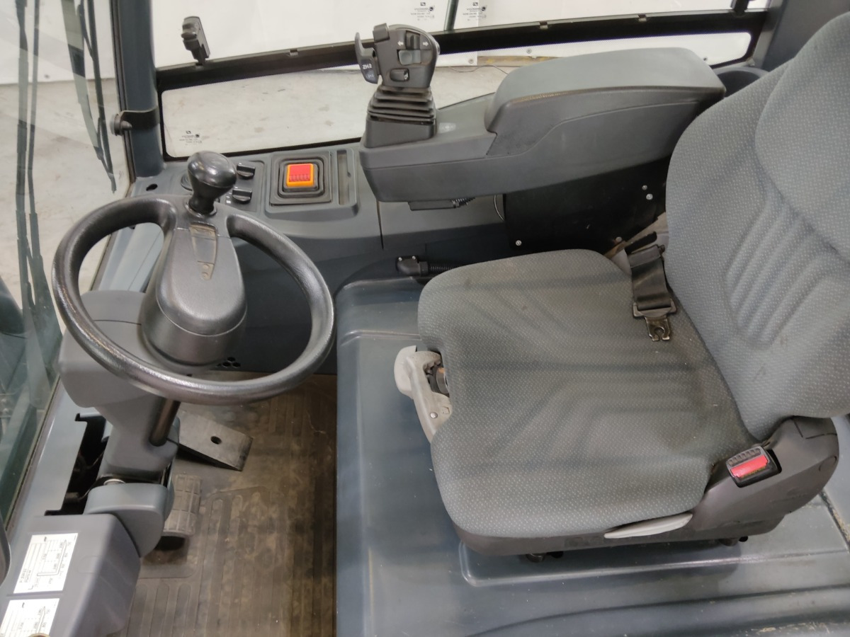 Jungheinrich EFG430S - Carrello elevatore elettrico: foto 3 Jungheinrich EFG430S - Carrello elevatore elettrico: foto 3