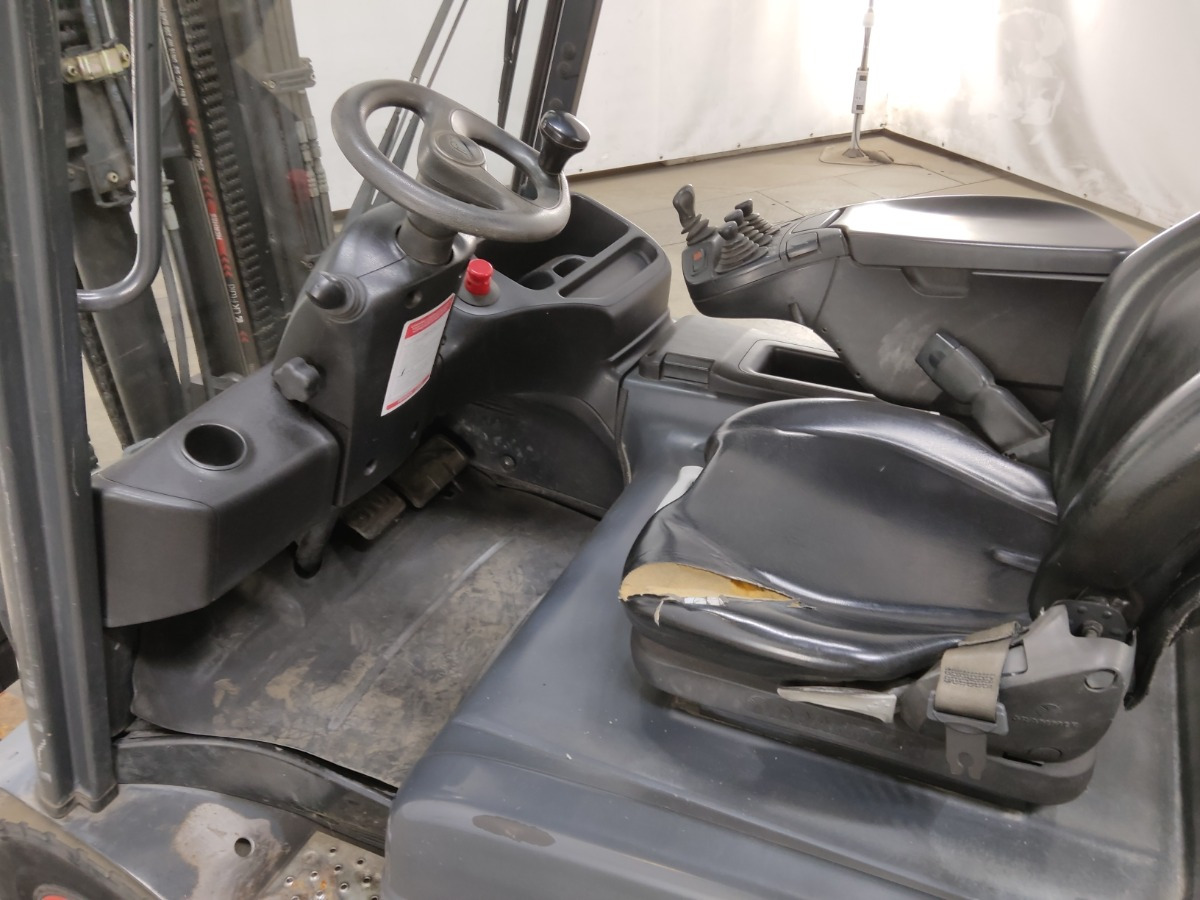 Linde E30L-01 - Carrello elevatore elettrico: foto 3 Linde E30L-01 - Carrello elevatore elettrico: foto 3