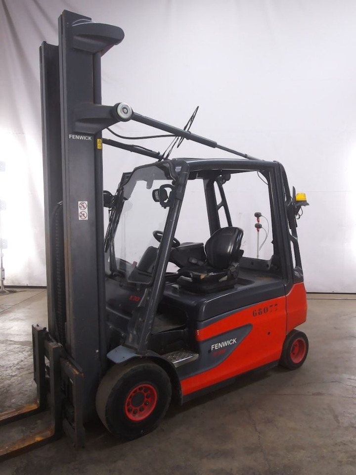 Linde E30L-01 - Carrello elevatore elettrico: foto 5 Linde E30L-01 - Carrello elevatore elettrico: foto 5