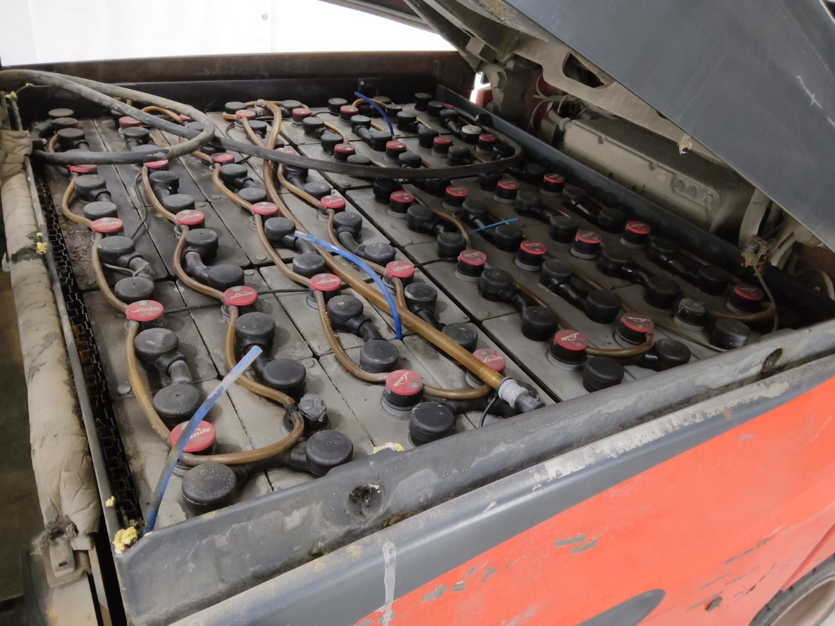 Linde E35 - Carrello elevatore elettrico: foto 4 Linde E35 - Carrello elevatore elettrico: foto 4