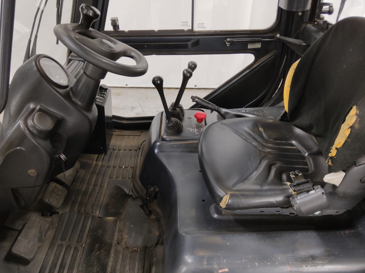 Linde E40P - Carrello elevatore elettrico: foto 3 Linde E40P - Carrello elevatore elettrico: foto 3