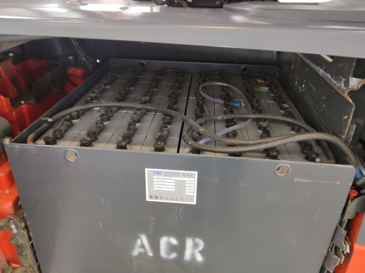 Linde E45HL-01/600 - Carrello elevatore elettrico: foto 4 Linde E45HL-01/600 - Carrello elevatore elettrico: foto 4