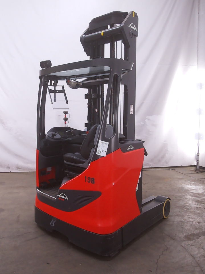 Linde R14-01 - Carrello retrattile: foto 2 Linde R14-01 - Carrello retrattile: foto 2