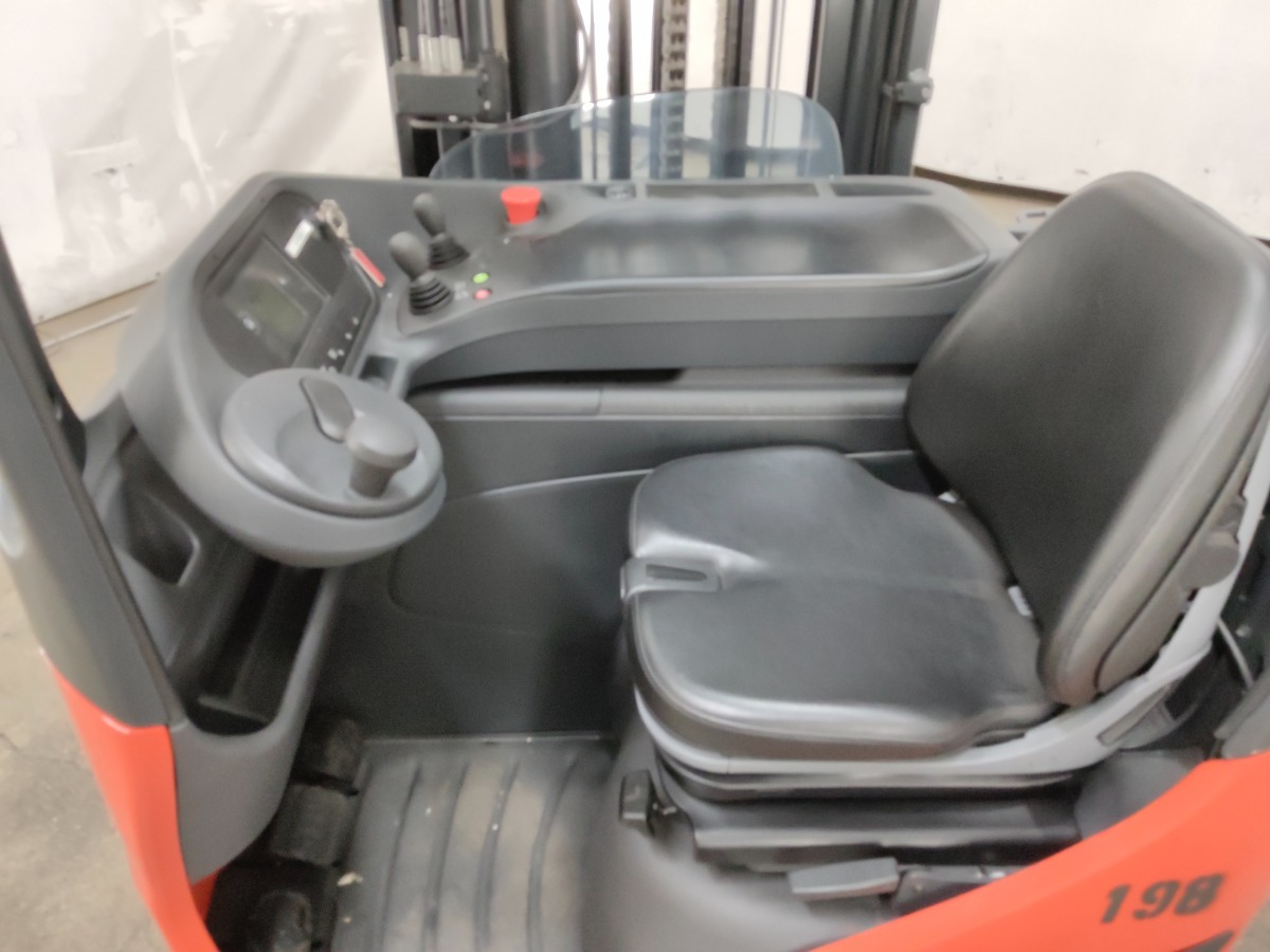 Linde R14-01 - Carrello retrattile: foto 3 Linde R14-01 - Carrello retrattile: foto 3