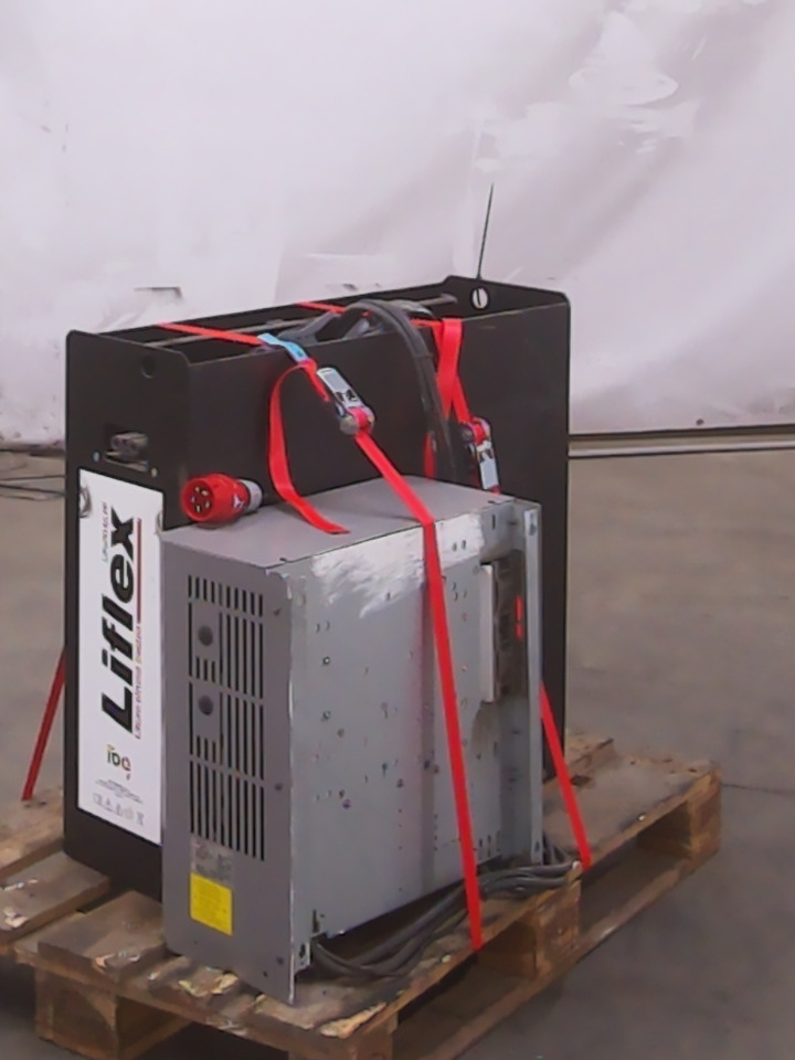 Weitere 24V240AH - Macchina da cantiere: foto 2 Weitere 24V240AH - Macchina da cantiere: foto 2