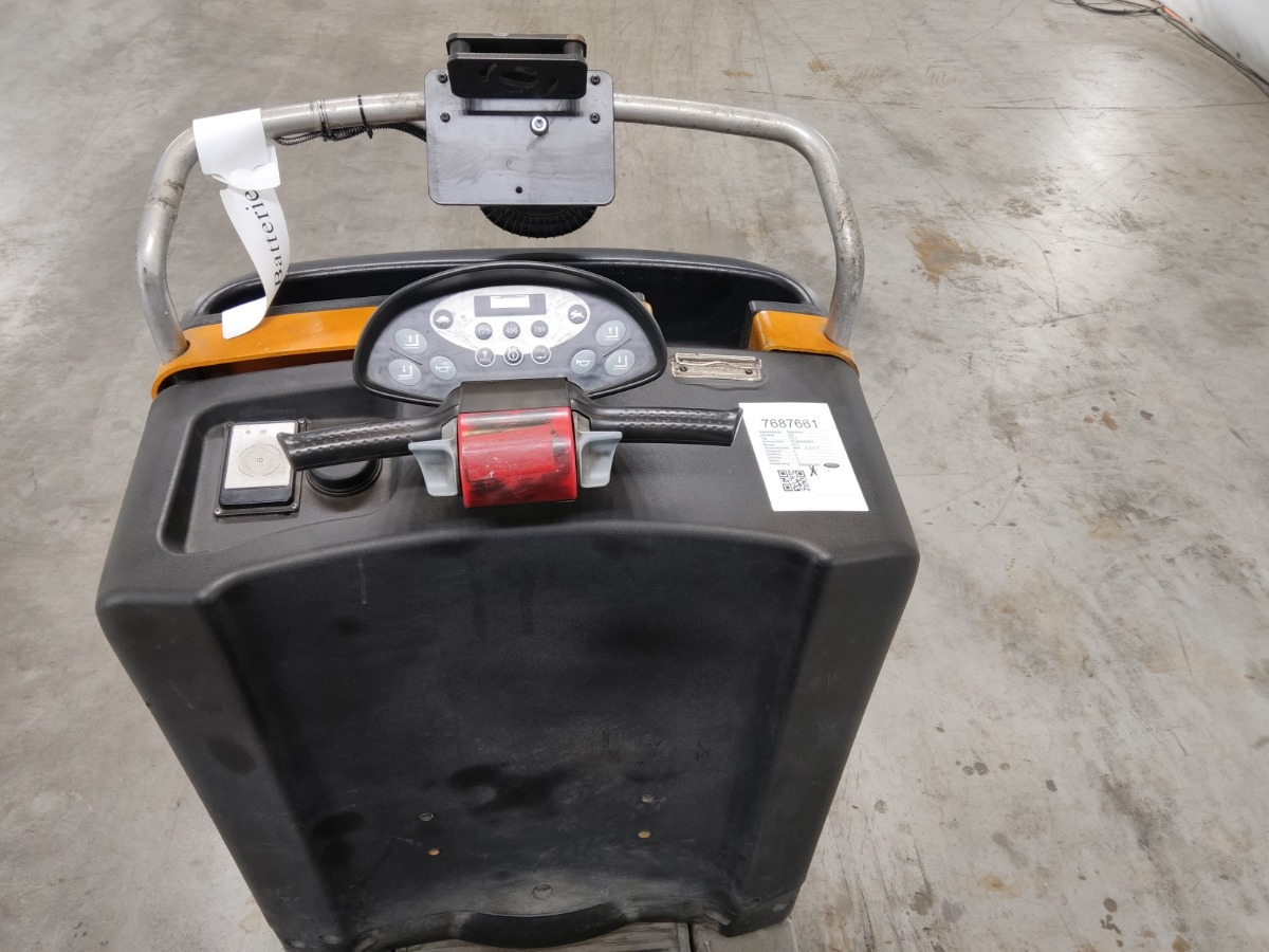 Still CX-T - Trattore elettrico: foto 3 Still CX-T - Trattore elettrico: foto 3