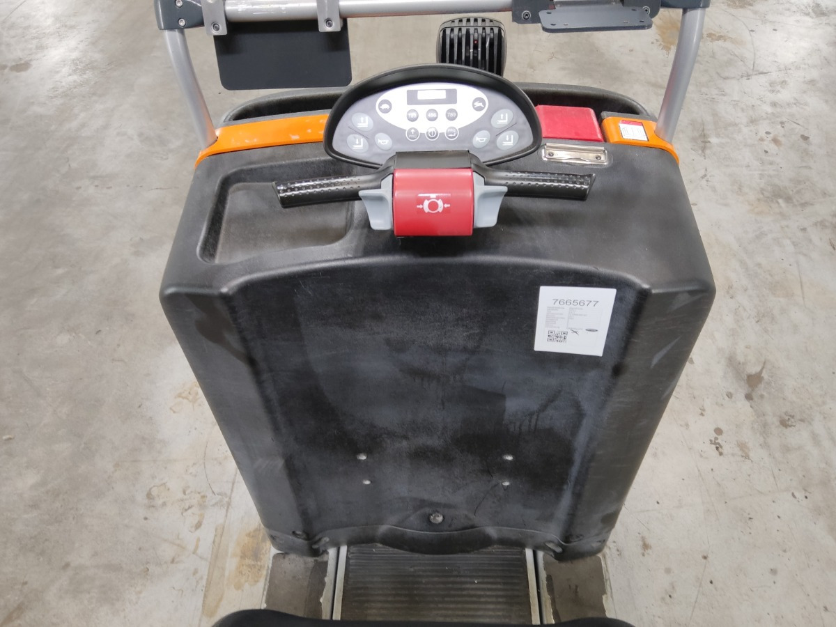 Still CX-T - Trattore elettrico: foto 3 Still CX-T - Trattore elettrico: foto 3