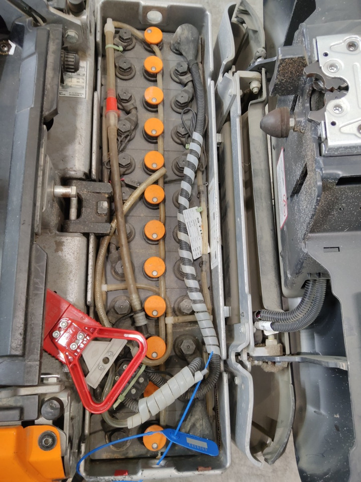 Still LTX50 - Trattore elettrico: foto 4 Still LTX50 - Trattore elettrico: foto 4