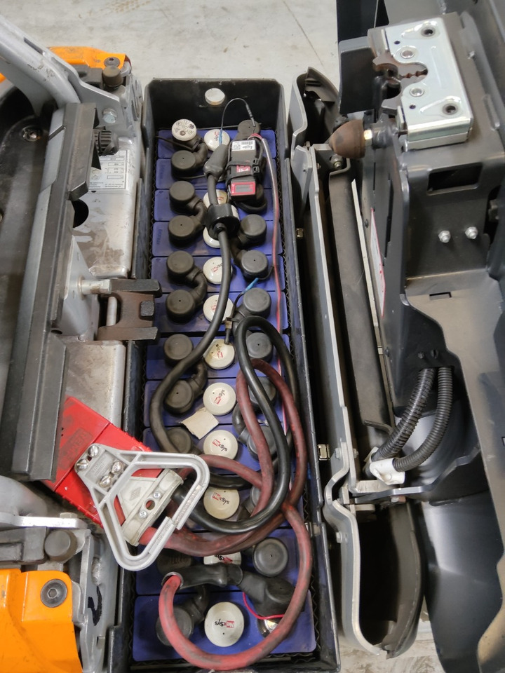 Still LTX50 - Trattore elettrico: foto 4 Still LTX50 - Trattore elettrico: foto 4