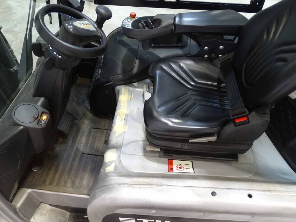 Still RX60-25 - Carrello elevatore elettrico: foto 3 Still RX60-25 - Carrello elevatore elettrico: foto 3
