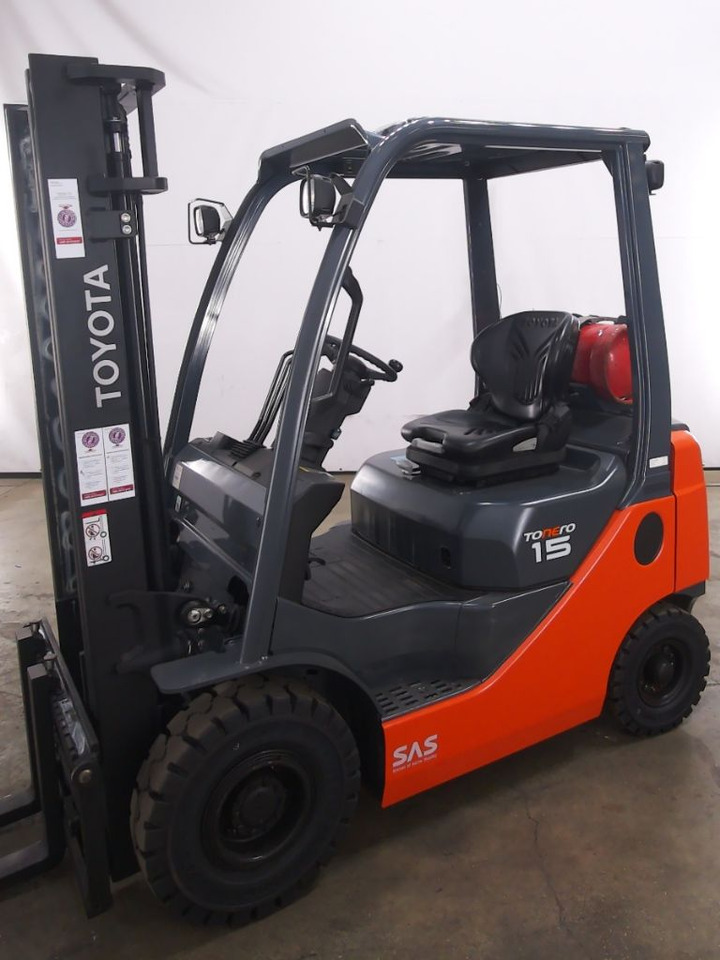 Toyota 02-8FGF15 - Carrello elevatore a gas: foto 4 Toyota 02-8FGF15 - Carrello elevatore a gas: foto 4