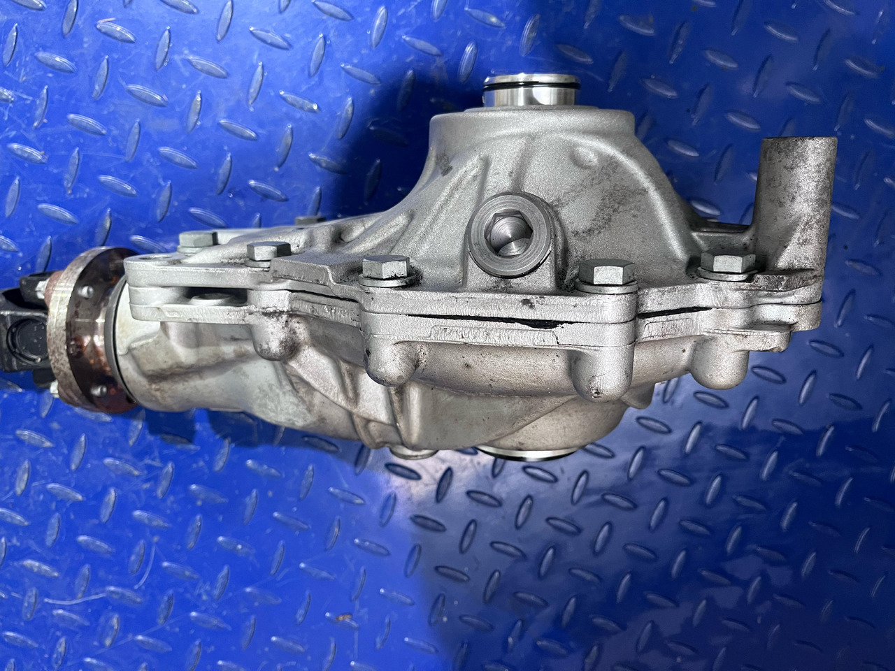 BMW BMW Front Axle Differential 8635870 - Differenziale: foto 3 BMW BMW Front Axle Differential 8635870 - Differenziale: foto 3