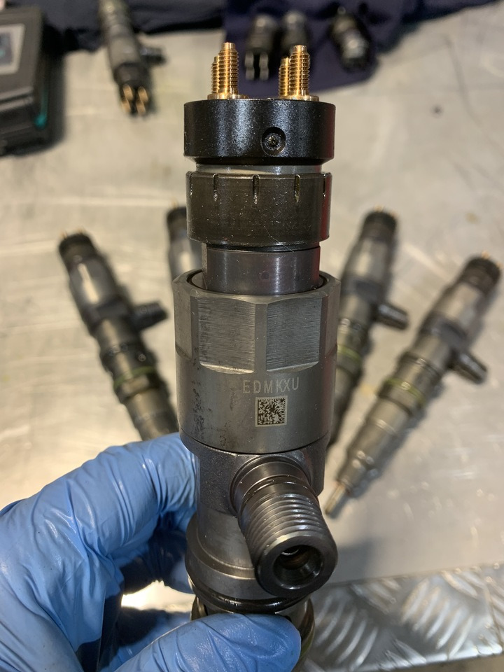 Injectors Detroit Diesel DD15 A4710700887 0445120386 - Iniettore per Camion: foto 2 Injectors Detroit Diesel DD15 A4710700887 0445120386 - Iniettore per Camion: foto 2