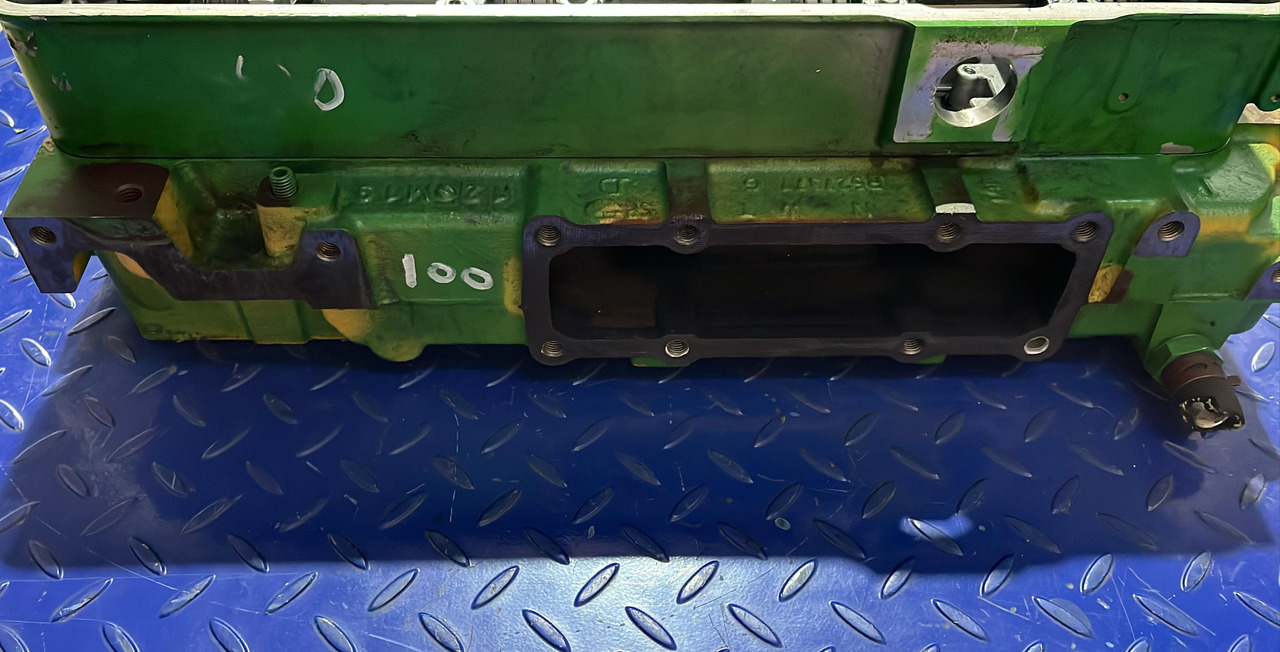 JOHN DEERE CHIULASA JOHN DEERE 4045 - Motore e ricambi: foto 3 JOHN DEERE CHIULASA JOHN DEERE 4045 - Motore e ricambi: foto 3