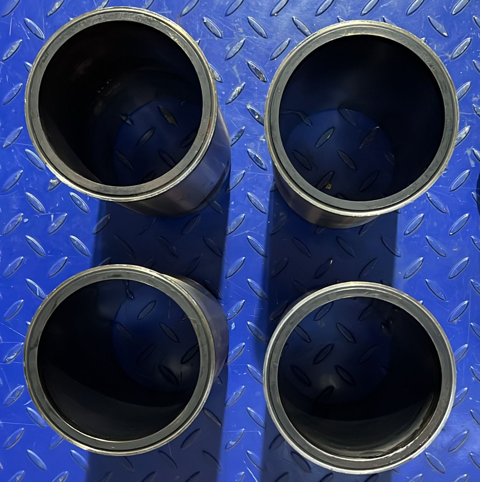 John Deere SET PISTON SI CAMASA JOHN DEERE RE500608 - Motore e ricambi: foto 4 John Deere SET PISTON SI CAMASA JOHN DEERE RE500608 - Motore e ricambi: foto 4