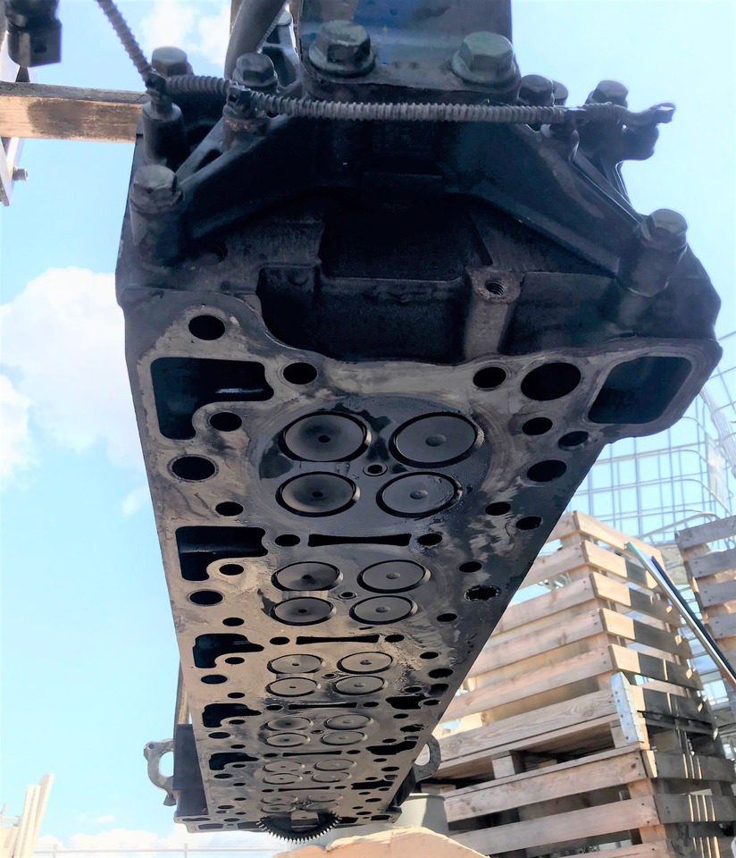 Mercedes Actros MP4 Euro 6 Cylinderhead OM470 - Motore e ricambi per Camion: foto 3 Mercedes Actros MP4 Euro 6 Cylinderhead OM470 - Motore e ricambi per Camion: foto 3