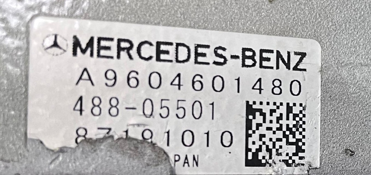 Mercedes Actros MP4 Servo Pump A9604600280 - Pompa sterzo per Camion: foto 5 Mercedes Actros MP4 Servo Pump A9604600280 - Pompa sterzo per Camion: foto 5