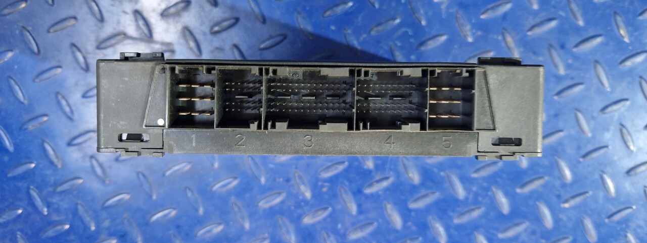 MERCEDES-BENZ Control Device Actros Mp4 CPC3 A0044464702 - Ricambi per Altra macchina: foto 3 MERCEDES-BENZ Control Device Actros Mp4 CPC3 A0044464702 - Ricambi per Altra macchina: foto 3