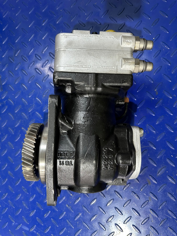 Mercedes Atego 3 Euro 6 Wabco Air Compressor A0011307615 - Ricambi per Camion: foto 4 Mercedes Atego 3 Euro 6 Wabco Air Compressor A0011307615 - Ricambi per Camion: foto 4