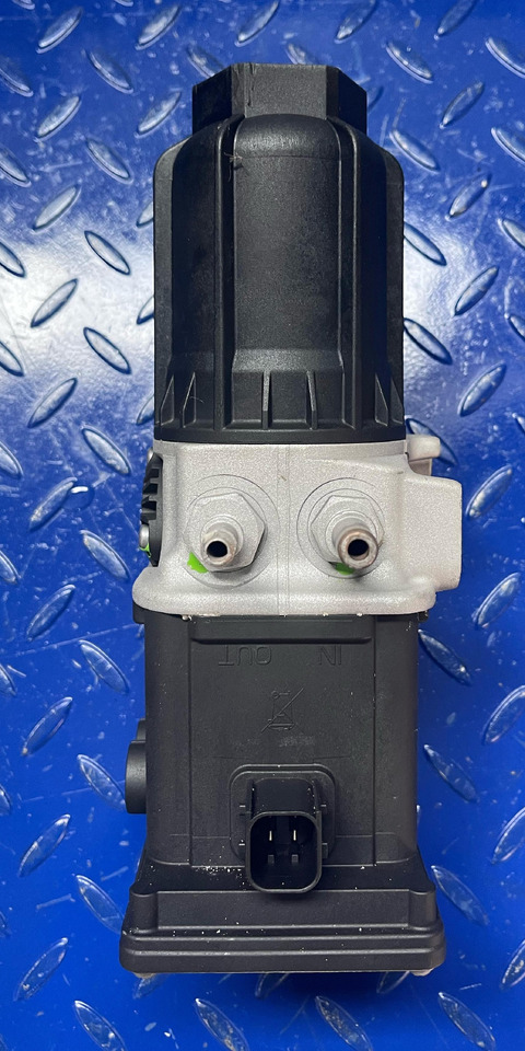 SCANIA AdBlue Pump Euro 6 2057543 - Ricambi: foto 1 SCANIA AdBlue Pump Euro 6 2057543 - Ricambi: foto 1