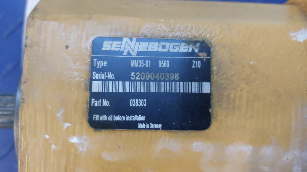 SENNEBOGEN Linde Pump 038303 - Ricambi per Macchina da cantiere: foto 4 SENNEBOGEN Linde Pump 038303 - Ricambi per Macchina da cantiere: foto 4