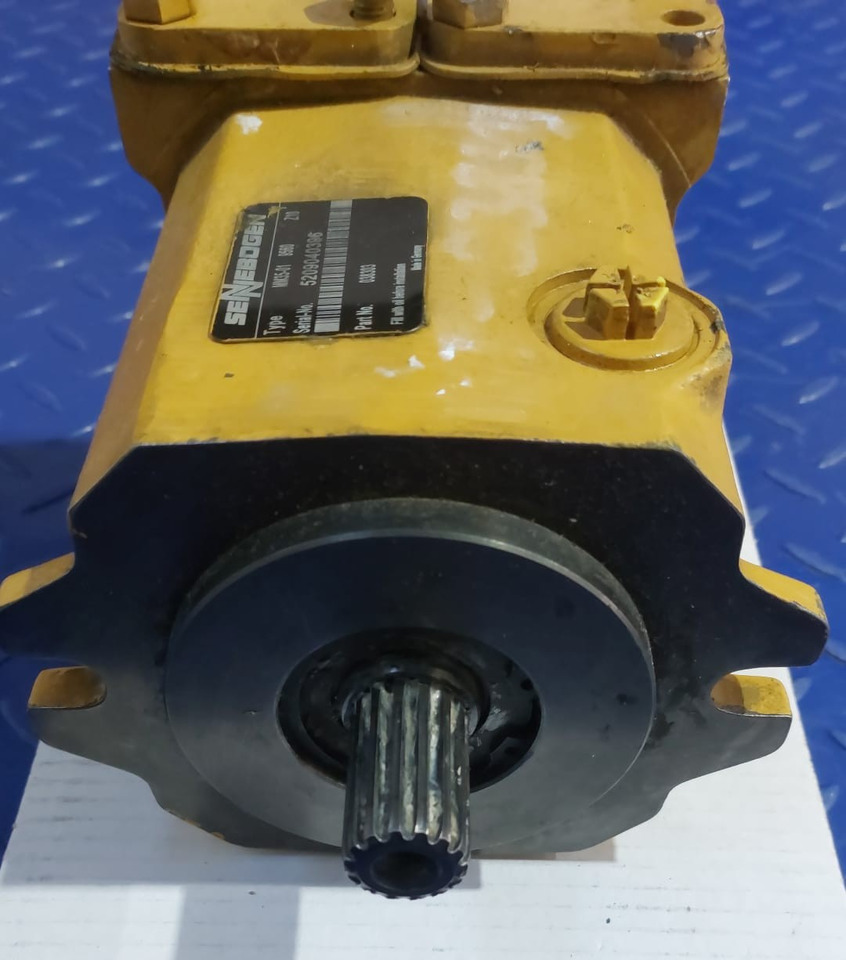 SENNEBOGEN Linde Pump 038303 - Ricambi per Macchina da cantiere: foto 1 SENNEBOGEN Linde Pump 038303 - Ricambi per Macchina da cantiere: foto 1