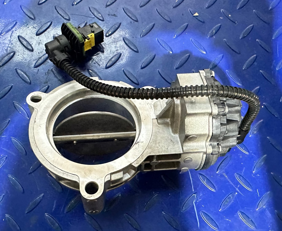 SCANIA 5843R1016 - Sistema di aspirazione aria per Camion: foto 1 SCANIA 5843R1016 - Sistema di aspirazione aria per Camion: foto 1