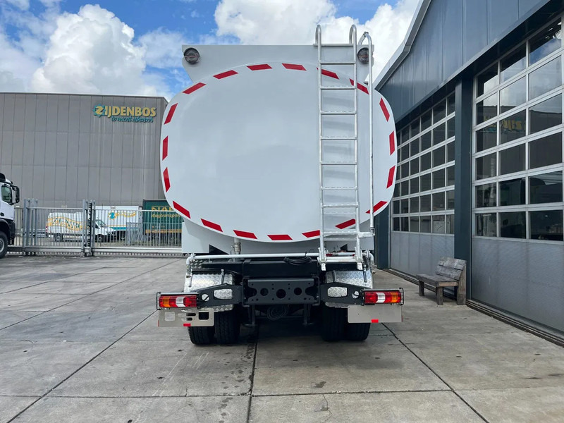 Mercedes-Benz Arocs 3340 6x6 Water Tank Truck - Camion cisterna: foto 4 Mercedes-Benz Arocs 3340 6x6 Water Tank Truck - Camion cisterna: foto 4