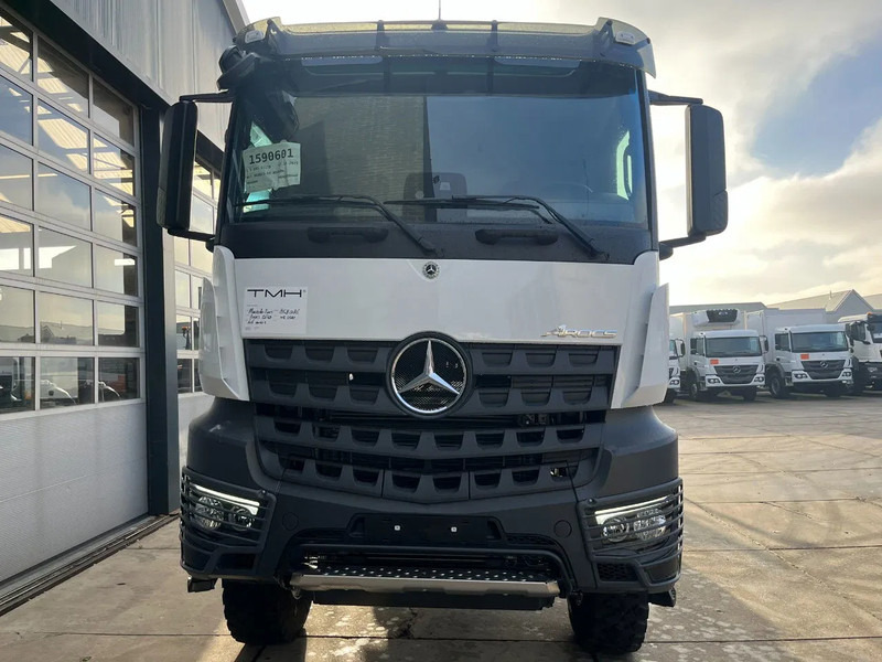 Mercedes-Benz Arocs 3340 A 6x6 Chassis cabin - Autocarro telaio: foto 4 Mercedes-Benz Arocs 3340 A 6x6 Chassis cabin - Autocarro telaio: foto 4