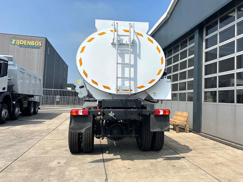 Mercedes-Benz Atego 1725 4×4 Fuel Tank Truck - Camion cisterna: foto 4 Mercedes-Benz Atego 1725 4×4 Fuel Tank Truck - Camion cisterna: foto 4
