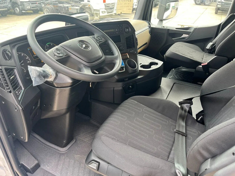 Trattore stradale nuovo Mercedes-Benz Actros 3348 S 6x4 Tractor Head: foto 18 Trattore stradale nuovo Mercedes-Benz Actros 3348 S 6x4 Tractor Head: foto 18